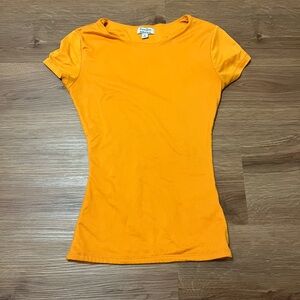 Faded Rose Bright Orange Short Sleeve Tee - Size Small